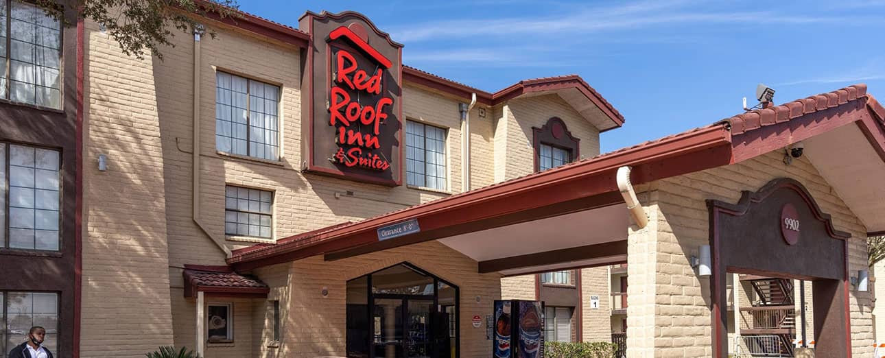 Red Roof Inn & Suites Hobby Airport