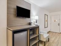 10-Northwest_Fwy_16884_IMG_45_original